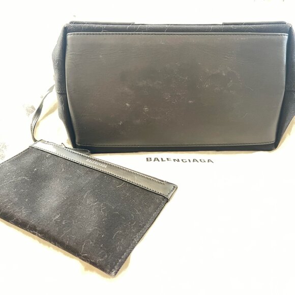 $1750 Authentic BALENCIAGA Made in ITALY Black Canvas Leather W/ Pouch Handbag - Picture 5 of 12